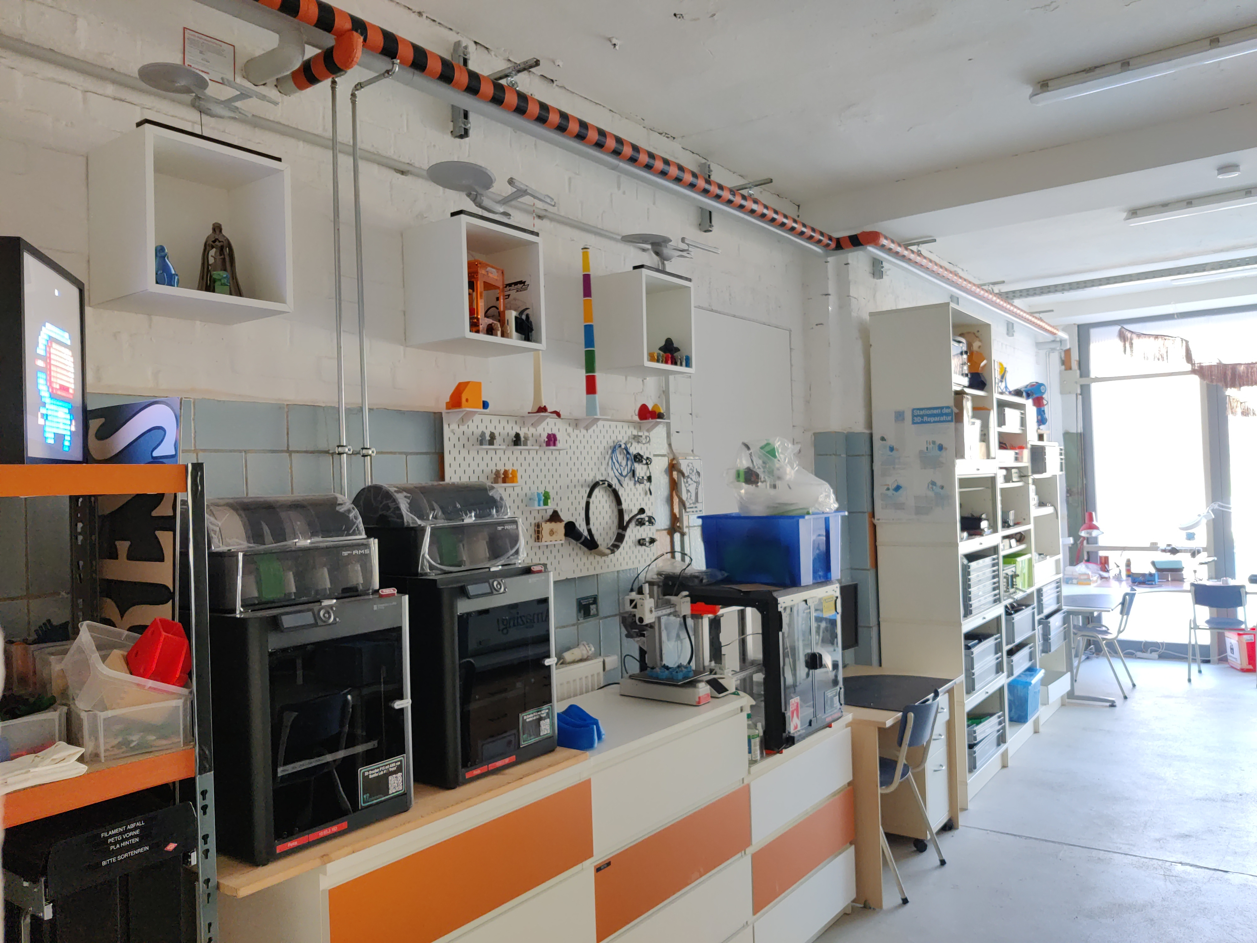 Various FDM 3D printers